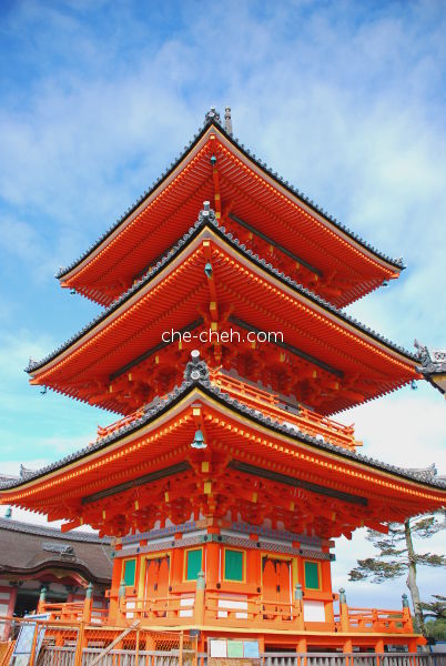 Sanju-no-to 三重塔 (Three-Storied Pagoda) @ Kiyomizu-dera, Kyoto